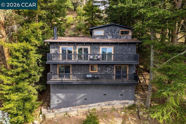 7875 Skyline Blvd, Oakland, CA 94611