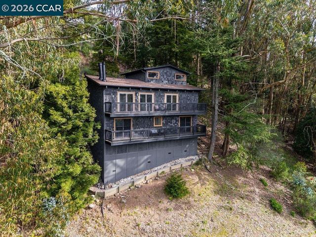 7875 Skyline Blvd, Oakland, CA 94611