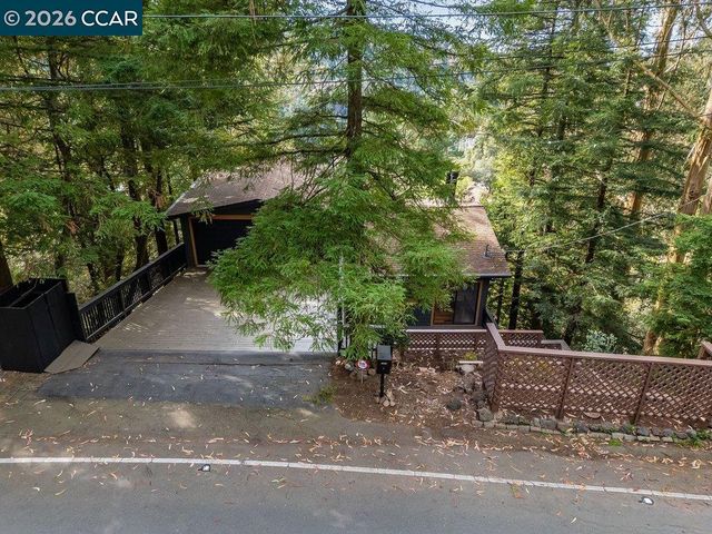 7875 Skyline Blvd, Oakland, CA 94611