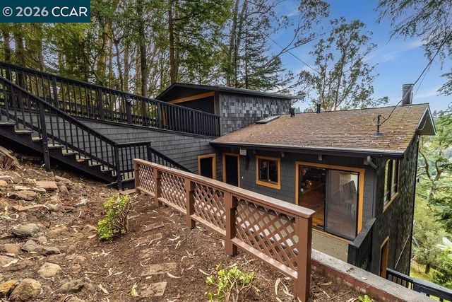 7875 Skyline Blvd, Oakland, CA 94611