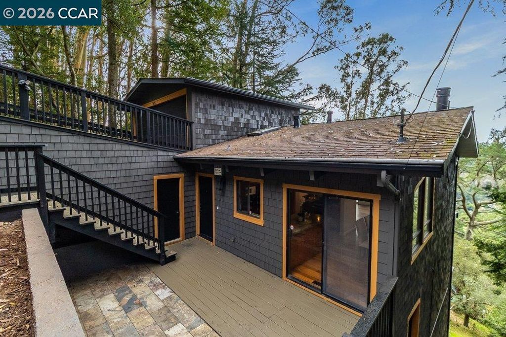 7875 Skyline Blvd, Oakland, CA 94611