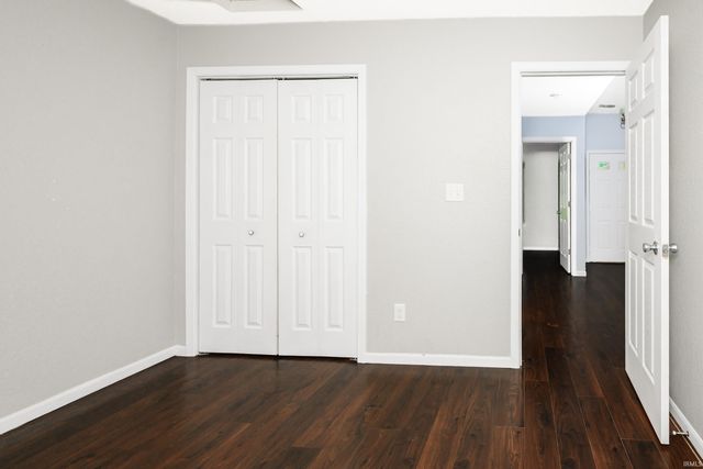 1529 W Edinburgh Bend, Bloomington, IN 47403