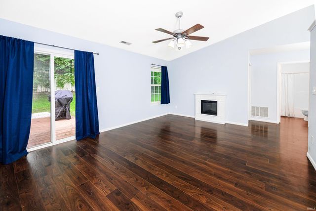 1529 W Edinburgh Bend, Bloomington, IN 47403