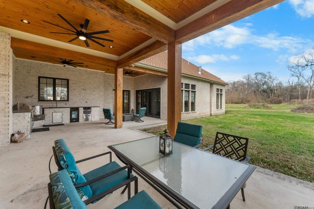 11438 River Reid Crossing, Geismar, LA 70734