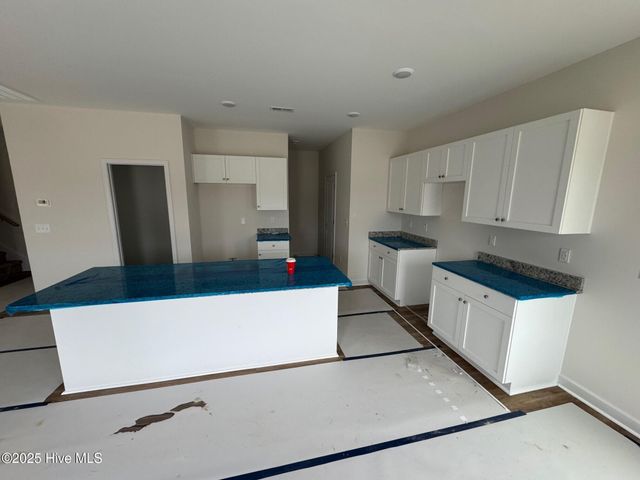 544 Ashley Heights Drive, Aberdeen, NC 28315