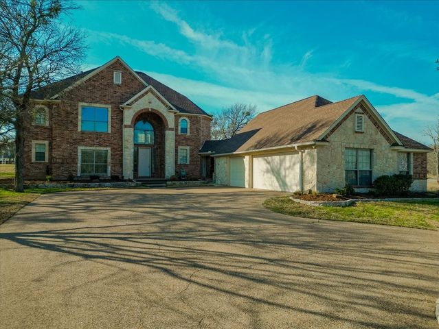 441 Sugar Tree Drive, Lipan, TX 76462