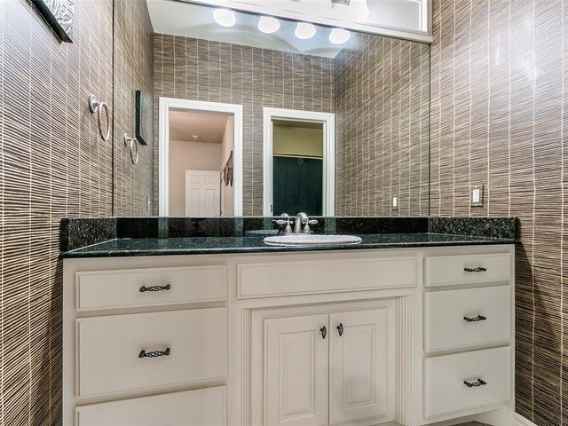 3000 Meriweather Road, Edmond, OK 73003
