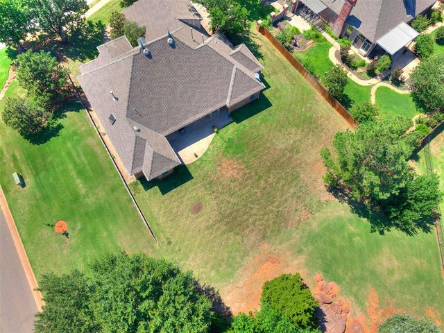 3000 Meriweather Road, Edmond, OK 73003