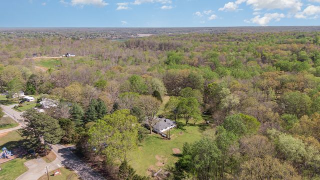 1029 Cumberland Heights Rd, Clarksville, TN 37040