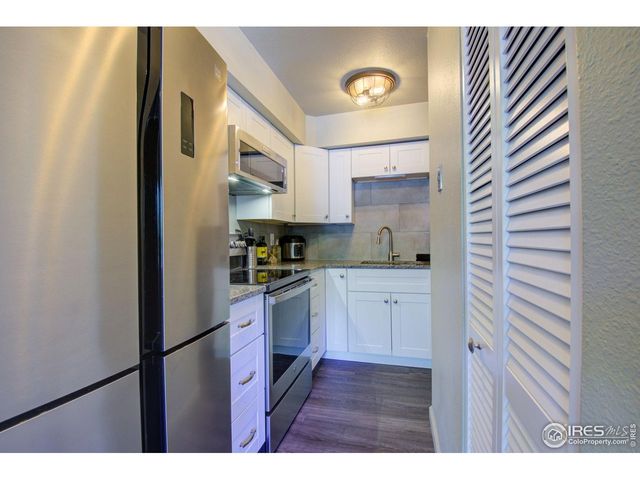 1705 Heatheridge Rd M-204, Fort Collins, CO 80526