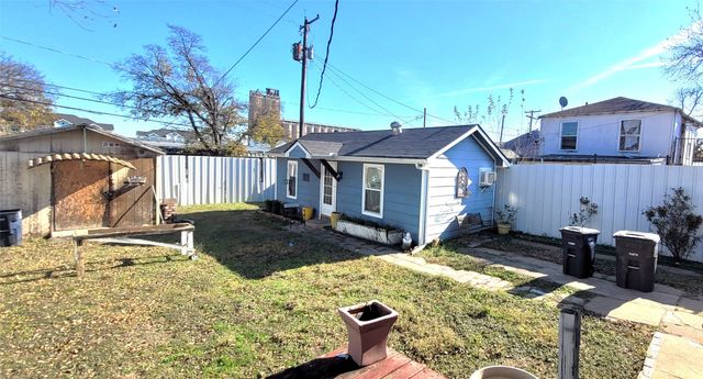 3637 Travis Avenue, Fort Worth, TX 76110