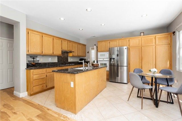 65 Ashcrest, Irvine, CA 92620