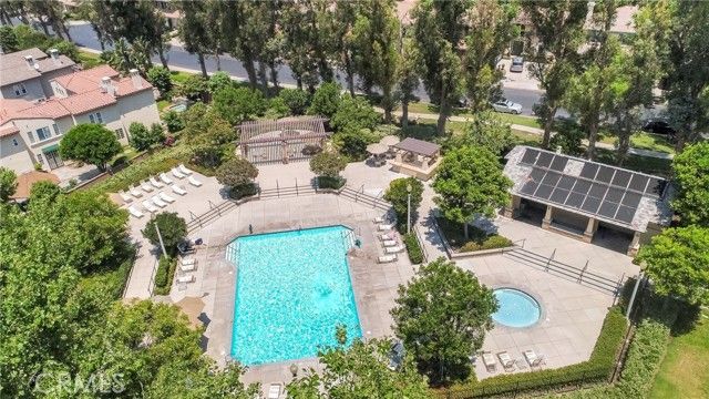 65 Ashcrest, Irvine, CA 92620