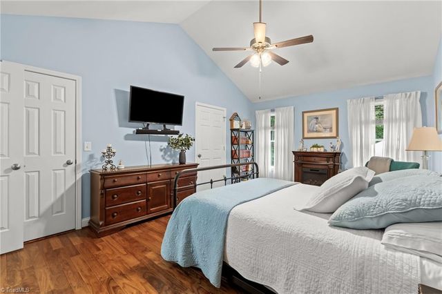 124 Pipsisewa Lane, Stokesdale, NC 27357