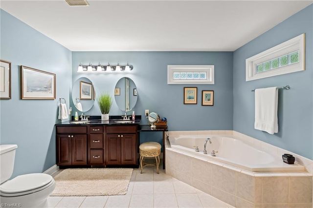 124 Pipsisewa Lane, Stokesdale, NC 27357