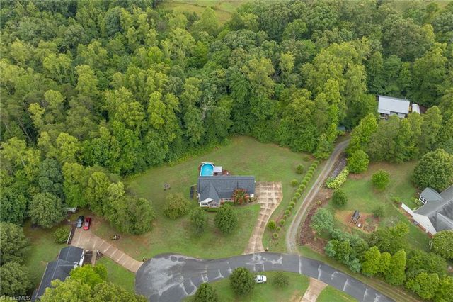 124 Pipsisewa Lane, Stokesdale, NC 27357