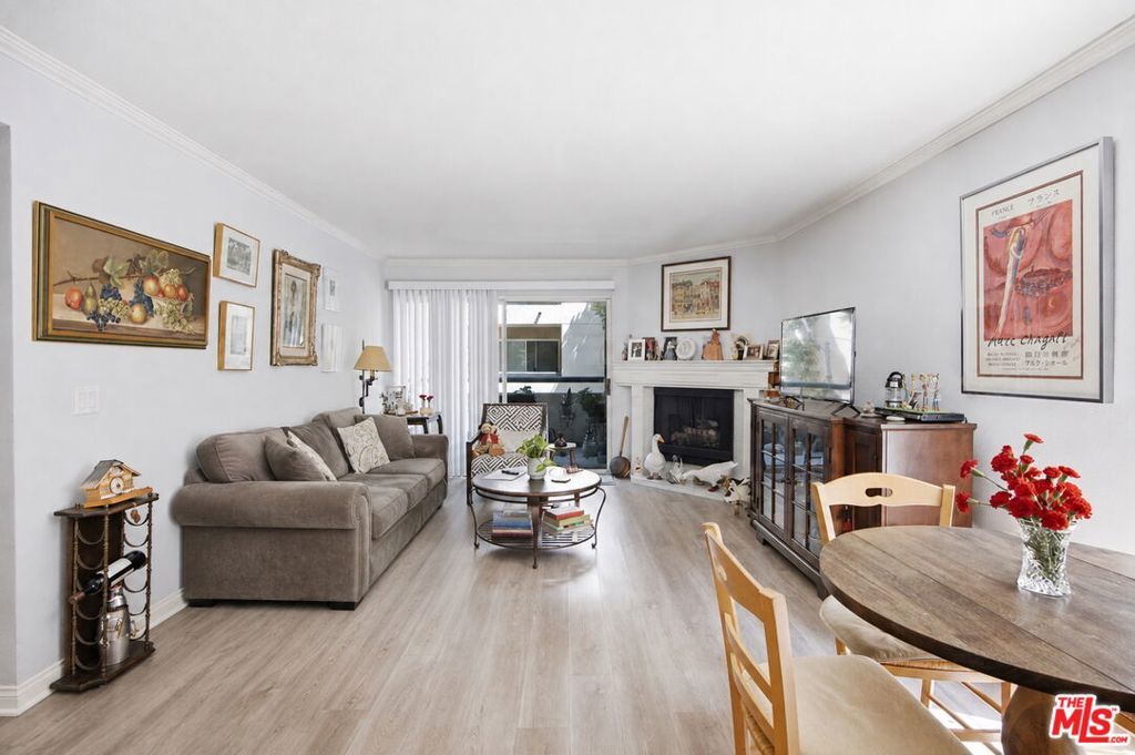 Image 2 of property listing at 5535 Canoga Avenue 115, Woodland Hills, CA 91367