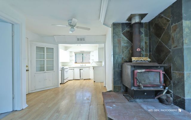 1924 Bethesda Boulevard, Zion, IL 60099