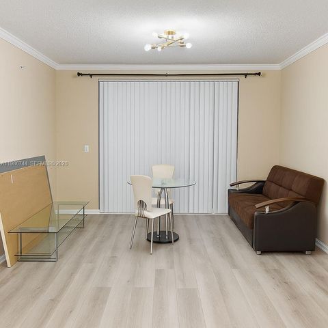 17150 N Bay Rd 2122, Sunny Isles Beach, FL 33160