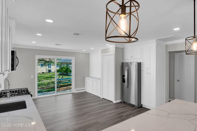 47 Normanton Court, Toms River, NJ 08757