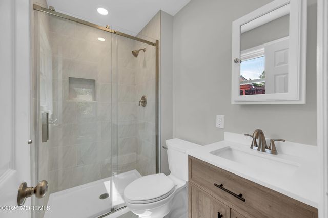 47 Normanton Court, Toms River, NJ 08757