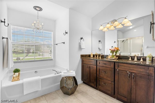 6778 Buckingham CT, Naples, FL 34104