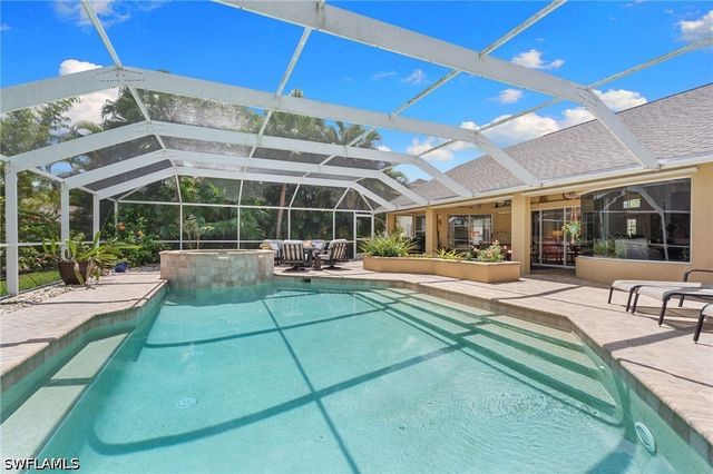 6778 Buckingham CT, Naples, FL 34104