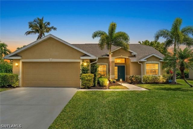 6778 Buckingham CT, Naples, FL 34104