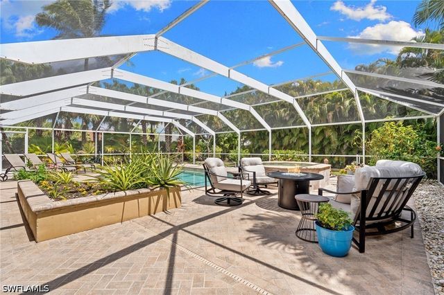 6778 Buckingham CT, Naples, FL 34104