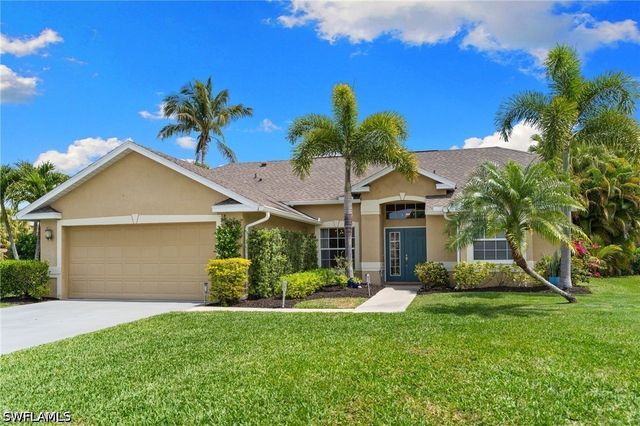 6778 Buckingham CT, Naples, FL 34104