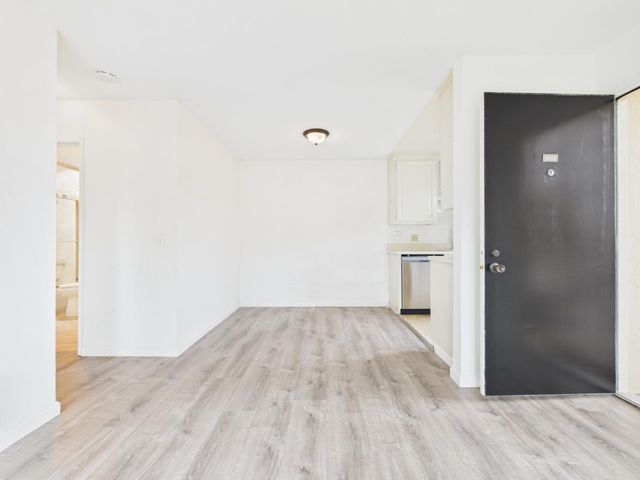 4202 Golden Oaks Lane 4202, Monterey, CA 93940