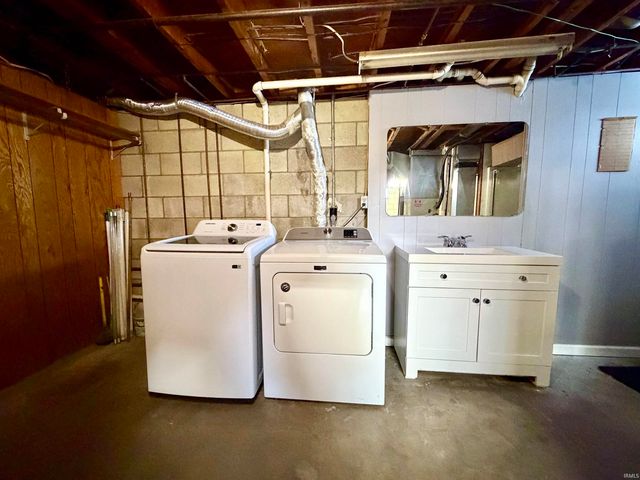 879 Holy Family Drive, Jasper, IN 47546