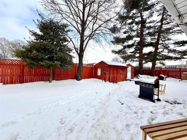 879 Holy Family Drive, Jasper, IN 47546