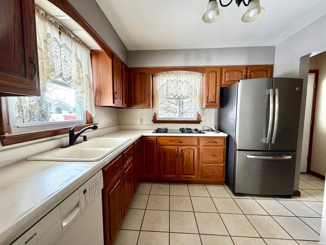 879 Holy Family Drive, Jasper, IN 47546