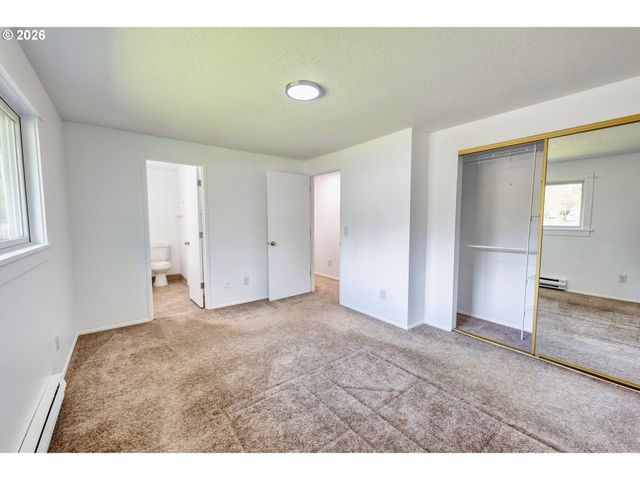 8216 Sw STEVE St, Tigard, OR 97223