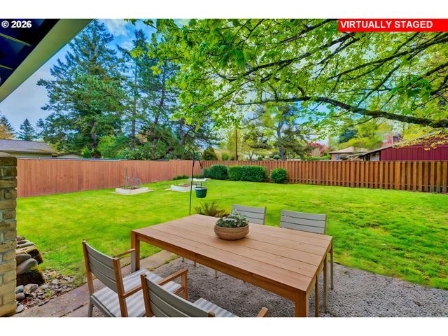 8216 Sw STEVE St, Tigard, OR 97223