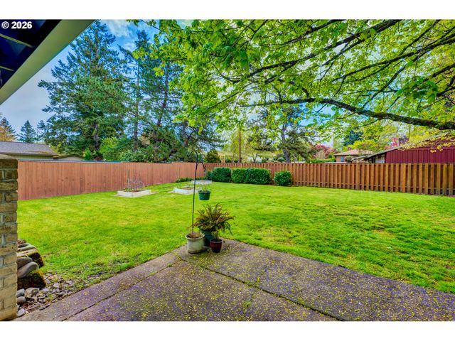 8216 Sw STEVE St, Tigard, OR 97223