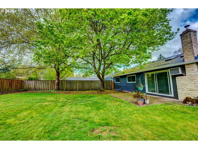 8216 Sw STEVE St, Tigard, OR 97223