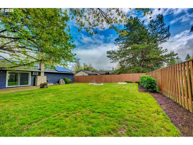 8216 Sw STEVE St, Tigard, OR 97223