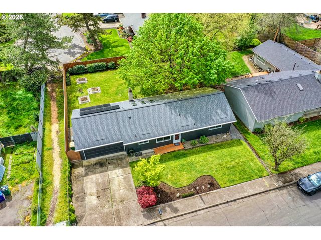 8216 Sw STEVE St, Tigard, OR 97223