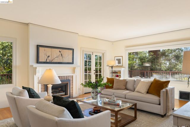 84 Norwood Ave, Kensington, CA 94707