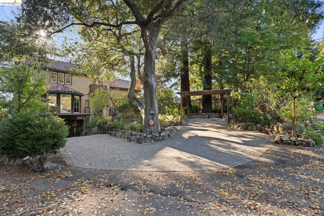84 Norwood Ave, Kensington, CA 94707