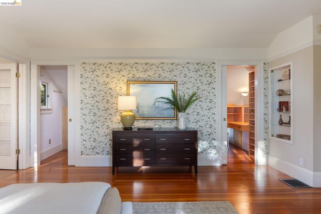 84 Norwood Ave, Kensington, CA 94707