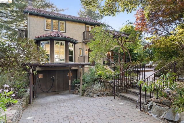 84 Norwood Ave, Kensington, CA 94707