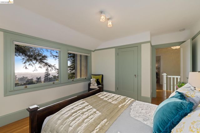 84 Norwood Ave, Kensington, CA 94707