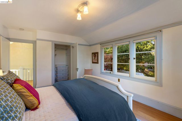 84 Norwood Ave, Kensington, CA 94707