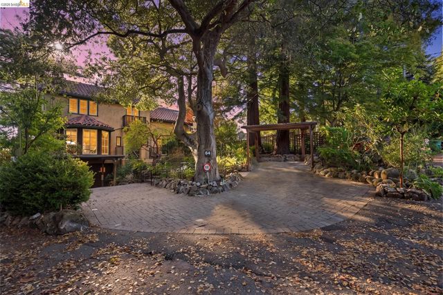 84 Norwood Ave, Kensington, CA 94707