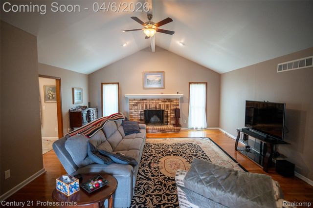 38310 Westchester Road, Sterling Heights, MI 48310
