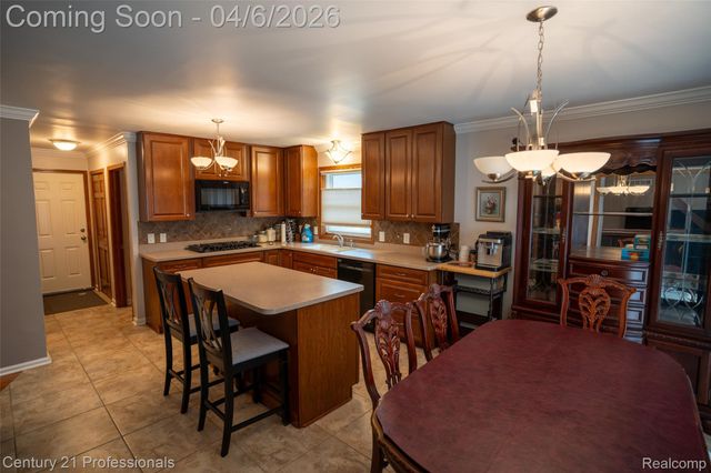 38310 Westchester Road, Sterling Heights, MI 48310