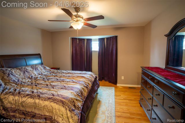 38310 Westchester Road, Sterling Heights, MI 48310